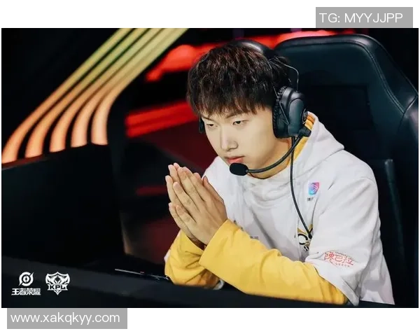 Bin上单统治赛场以无解操作带领团队重回巅峰荣耀