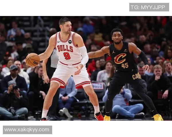 克利夫兰骑士对阵激战揭幕 全力争胜迎接新赛季挑战