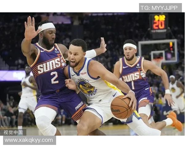 勇士与掘金展开激烈对决 看谁能笑到最后争夺季后赛席位 勇士与掘金展开激烈对决 看谁能笑到最后争夺季后赛席位