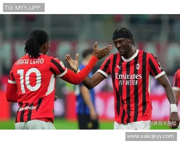 国米与AC米兰激战正酣,意大利德比再度上演巅峰对决 国米与AC米兰激战正酣,意大利德比再度上演巅峰对决